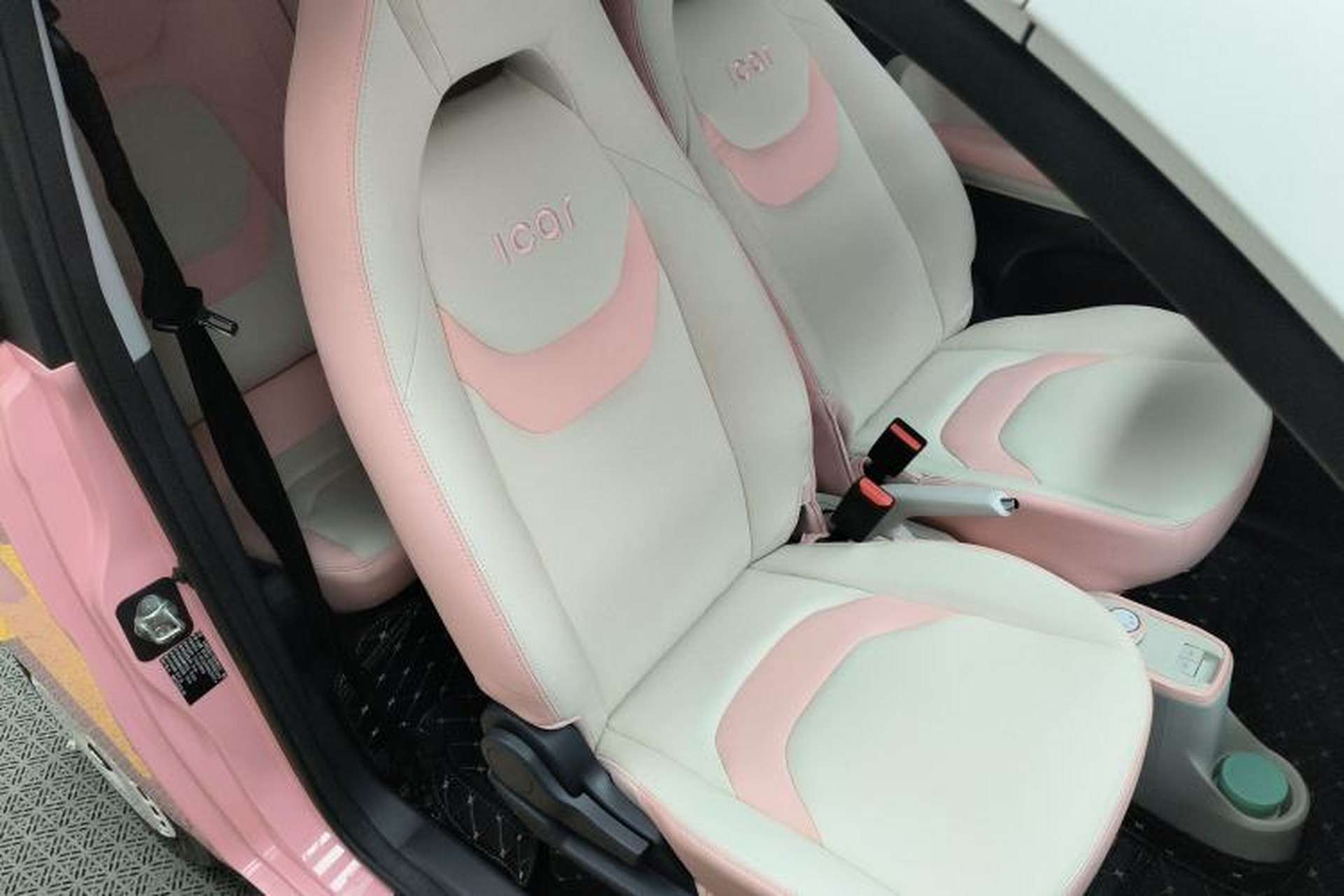 Used Chery QQ Ice Cream 2022 Taohuanxi Sweet Peach Edition Right Front Seat