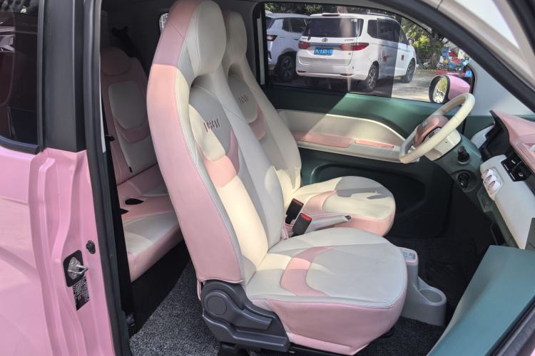 Used Chery QQ Ice Cream 2022 Taohuanxi Sweet Peach Edition Right Front Seat