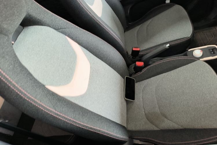 Used Chery QQ Ice Cream 2022 120km Milkshake Phosphate Lithium-Iron Right Front Seat