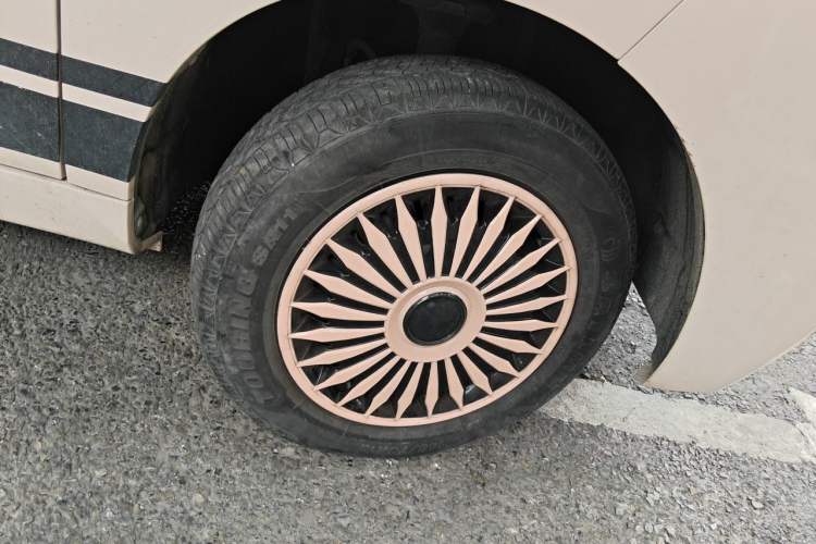 Used Chery QQ Ice Cream 2022 120km Conical Shape Lithium Iron Phosphate Right Front Wheel Hub