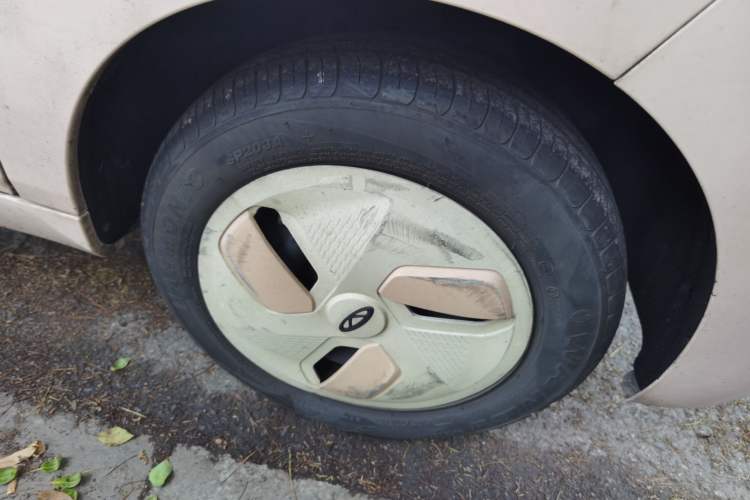 Used Chery QQ Ice Cream 2022 170km Sundae Phosphate Lithium-Ion Right Front Wheel Hub