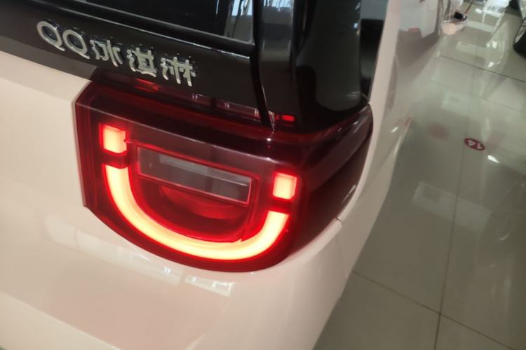 Used Chery QQ Ice Cream 2022 170km Sundae Phosphate Lithium-Ion Right Rear Taillight