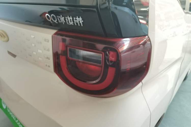 Used Chery QQ Ice Cream 2022 170km Sundae Phosphate Lithium-Ion Right Rear Taillight