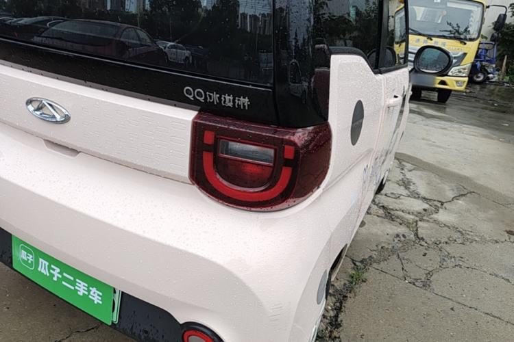 Used Chery QQ Ice Cream 2022 170km Sundae Phosphate Lithium-Ion Right Rear Taillight