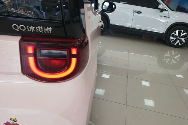 Used Chery QQ Ice Cream 2022 170km Sundae Ternary Lithium Right Rear Taillight