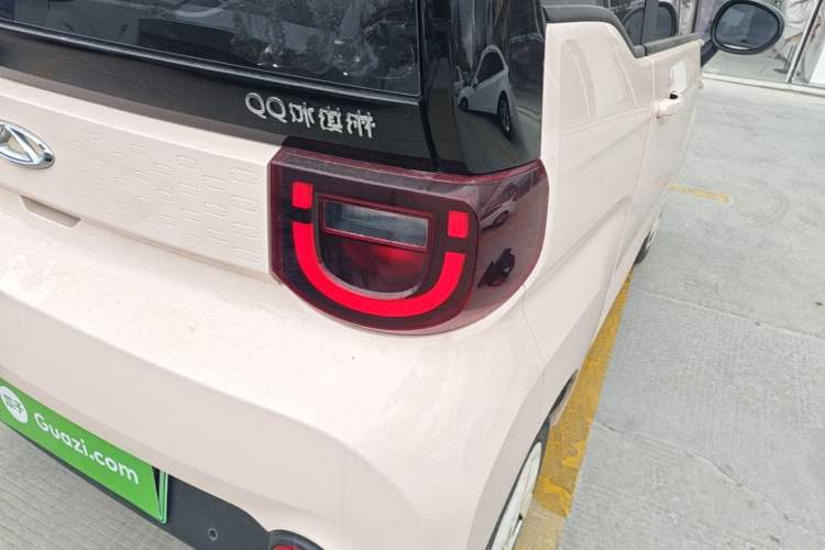 Used Chery QQ Ice Cream 2022 170km Sundae Phosphate Lithium-Ion Right Rear Taillight