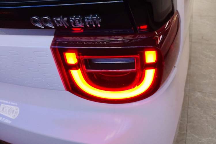 Used Chery QQ Ice Cream 2022 170km Sundae Phosphate Lithium-Ion Right Rear Taillight