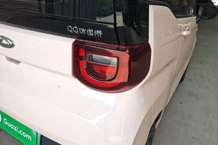 Used Chery QQ Ice Cream 2022 120km Conical Shape Lithium Iron Phosphate Right Rear Taillight