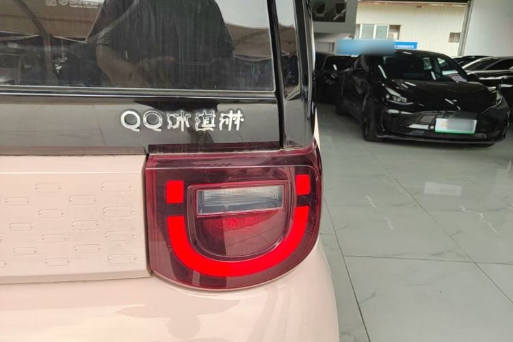 Used Chery QQ Ice Cream 2022 170km Sundae Phosphate Lithium-Ion Right Rear Taillight
