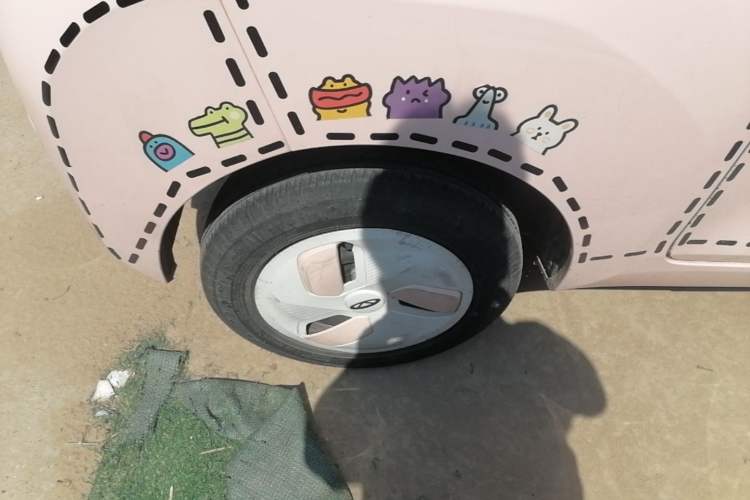 Used Chery QQ Ice Cream 2022 170km Sundae Phosphate Lithium-Ion Right Rear Wheel Hub