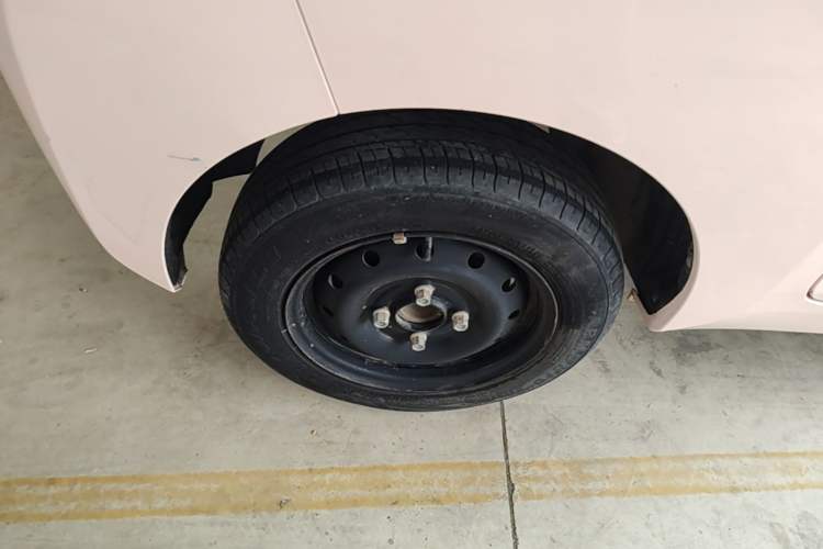 Used Chery QQ Ice Cream 2022 170km Sundae Phosphate Lithium-Ion Right Rear Wheel Hub