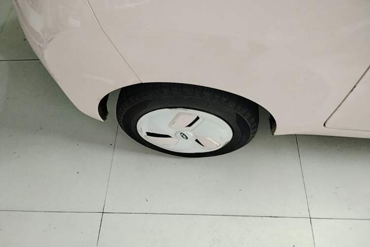 Used Chery QQ Ice Cream 2022 170km Sundae Phosphate Lithium-Ion Right Rear Wheel Hub