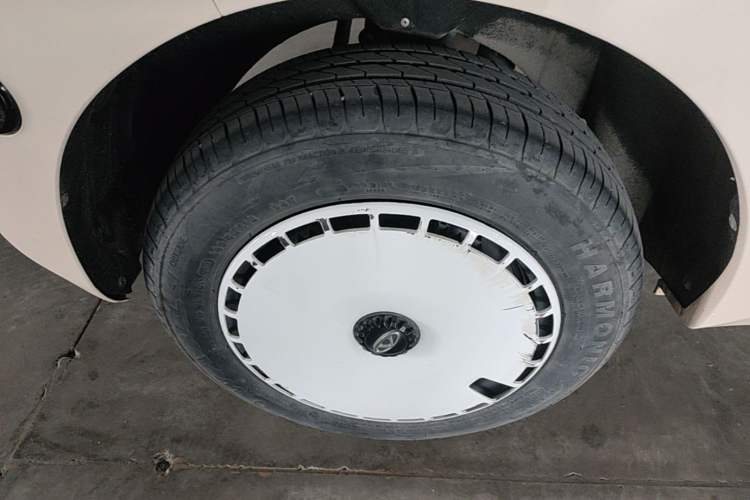 Used Chery QQ Ice Cream 2022 170km Sundae Phosphate Lithium-Ion Right Rear Wheel Hub