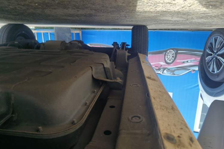 Used Chery QQ Ice Cream 2022 170km Sundae Phosphate Lithium-Ion Right Side Sill