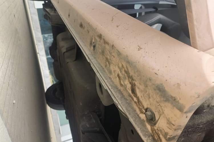 Used Chery QQ Ice Cream 2022 120km Conical Shape Lithium Iron Phosphate Right Side Sill