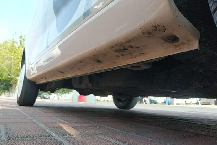 Used Chery QQ Ice Cream 2022 170km Sundae Phosphate Lithium-Ion Right Side Sill