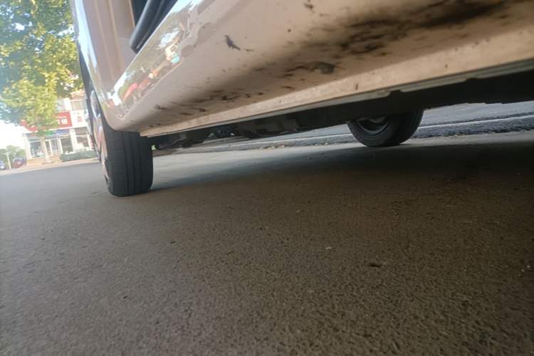 Used Chery QQ Ice Cream 2022 170km Sundae Phosphate Lithium-Ion Right Side Sill