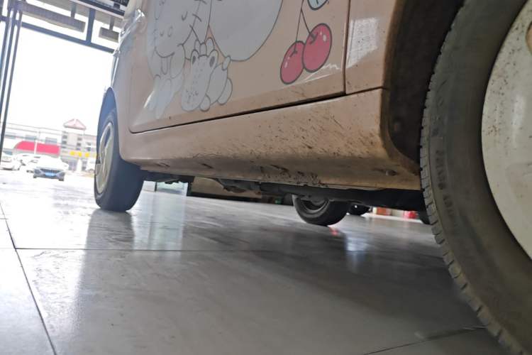 Used Chery QQ Ice Cream 2022 170km Sundae Phosphate Lithium-Ion Right Side Sill