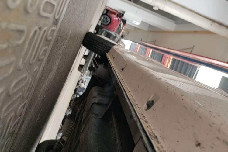 Used Chery QQ Ice Cream 2022 Pudding Model Right Side Sill