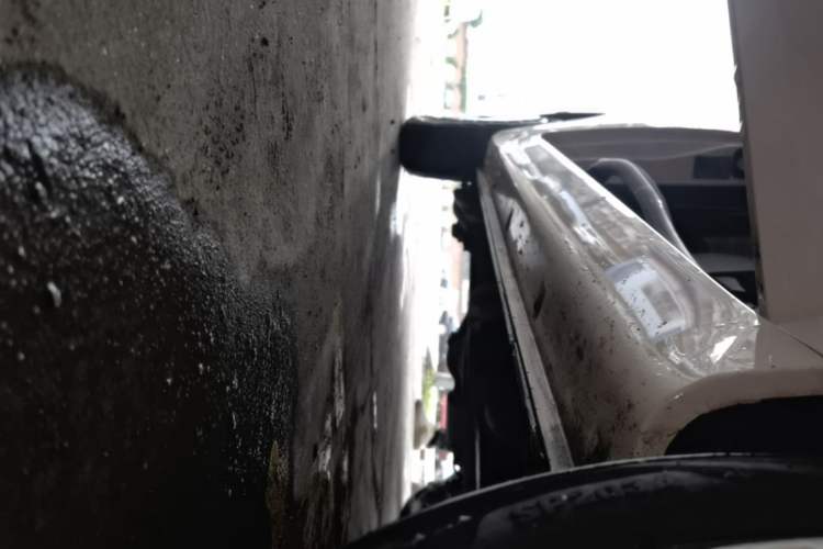 Used Chery QQ Ice Cream 2022 170km Sundae Phosphate Lithium-Ion Right Side Sill