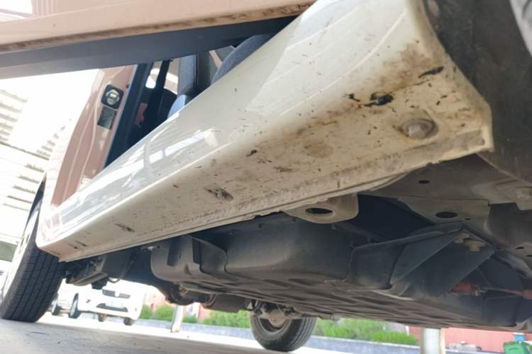 Used Chery QQ Ice Cream 2022 170km Sundae Phosphate Lithium-Ion Right Side Sill