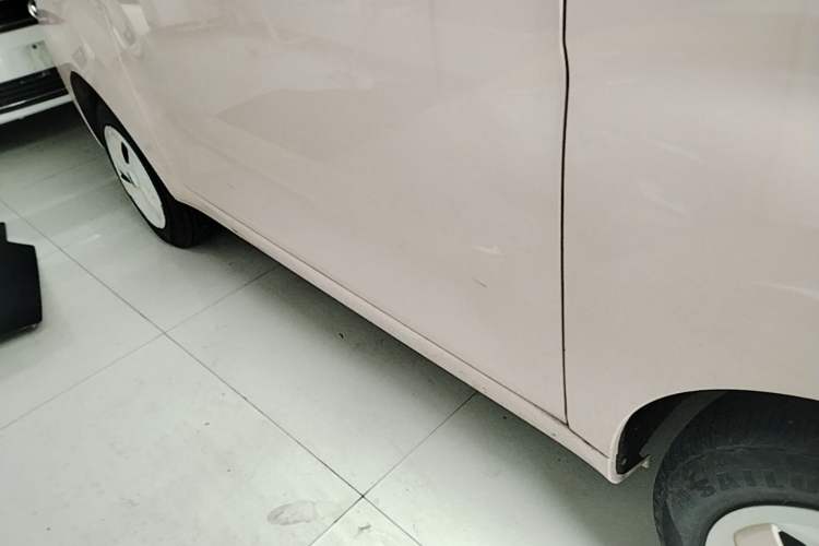 Used Chery QQ Ice Cream 2022 170km Sundae Phosphate Lithium-Ion Right Side Sill