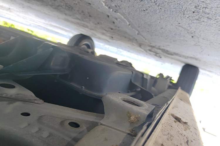 Used Chery QQ Ice Cream 2022 120km Milkshake Phosphate Lithium-Iron Right Side Sill