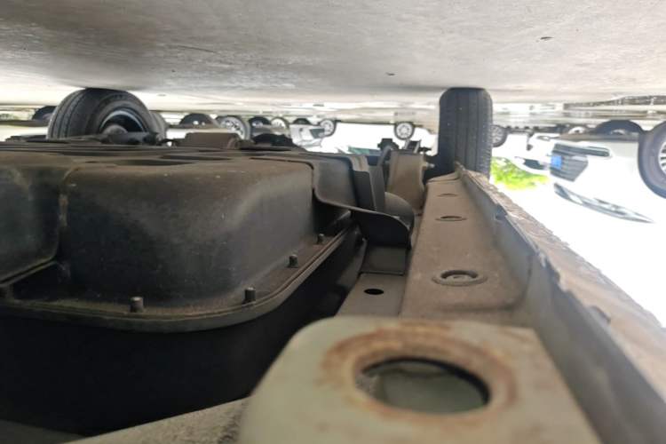 Used Chery QQ Ice Cream 2022 Pudding Model Right Side Sill
