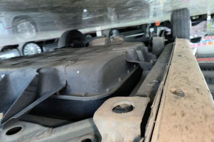 Used Chery QQ Ice Cream 2022 120km Milkshake Phosphate Lithium-Iron Right Side Sill