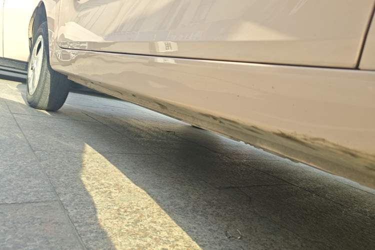 Used Chery QQ Ice Cream 2022 120km Conical Shape Lithium Iron Phosphate Right Side Sill
