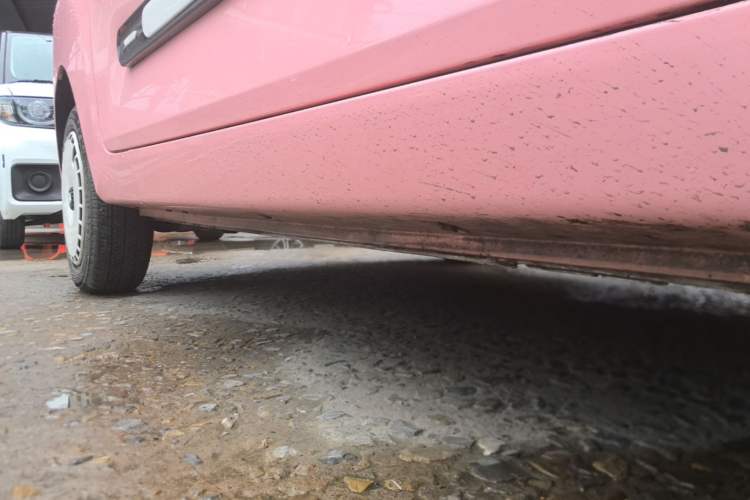 Used Chery QQ Ice Cream 2022 Taohuanxi Sweet Peach Edition Right Side Sill
