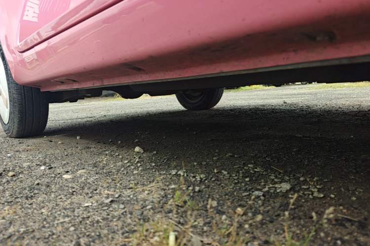 Used Chery QQ Ice Cream 2022 120km Conical Shape Lithium Iron Phosphate Right Side Sill