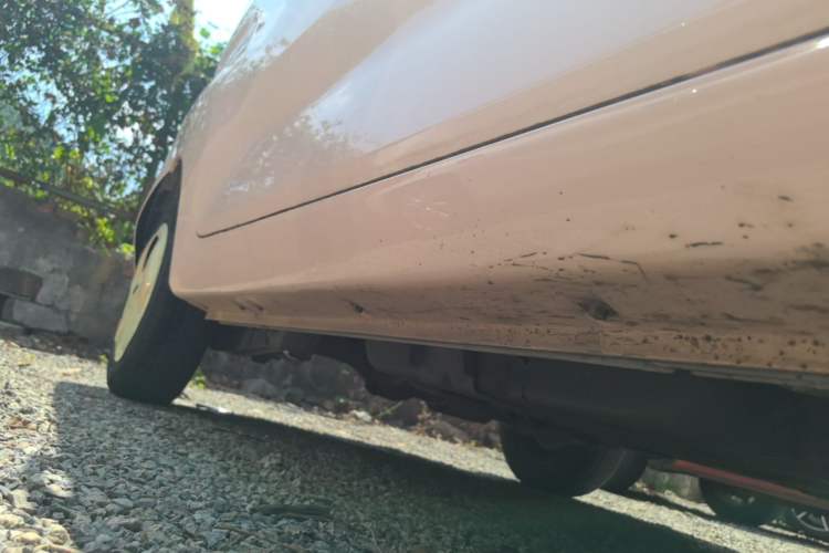 Used Chery QQ Ice Cream 2022 170km Sundae Phosphate Lithium-Ion Right Side Sill