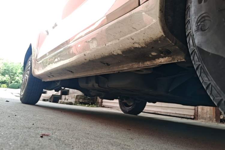 Used Chery QQ Ice Cream 2022 120km Conical Shape Lithium Iron Phosphate Right Side Sill