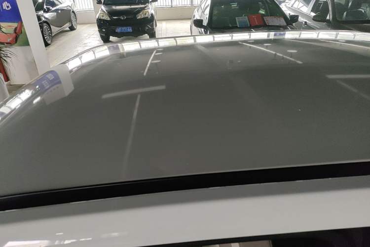 Used Chery QQ Ice Cream 2022 170km Sundae Phosphate Lithium-Ion Roof