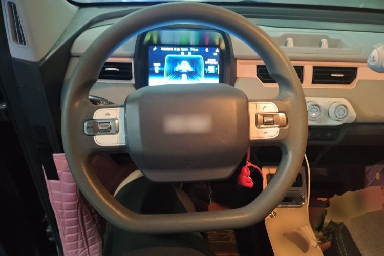Used Chery QQ Ice Cream 2022 170km Sundae Phosphate Lithium-Ion Steering Wheel