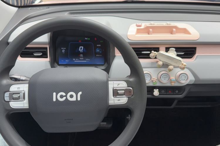 Used Chery QQ Ice Cream 2022 170km Sundae Phosphate Lithium-Ion Steering Wheel