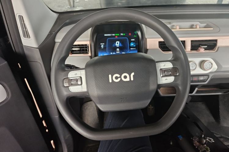 Used Chery QQ Ice Cream 2022 170km Sundae Phosphate Lithium-Ion Steering Wheel