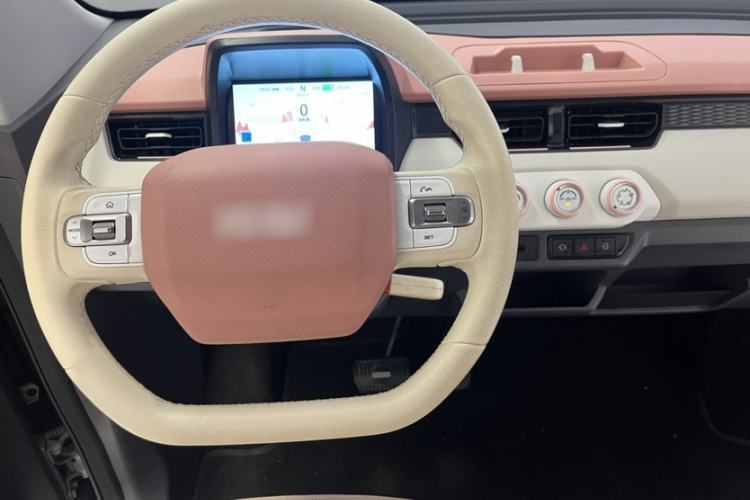Used Chery QQ Ice Cream 2022 Taohuanxi Sweet Peach Edition Steering Wheel