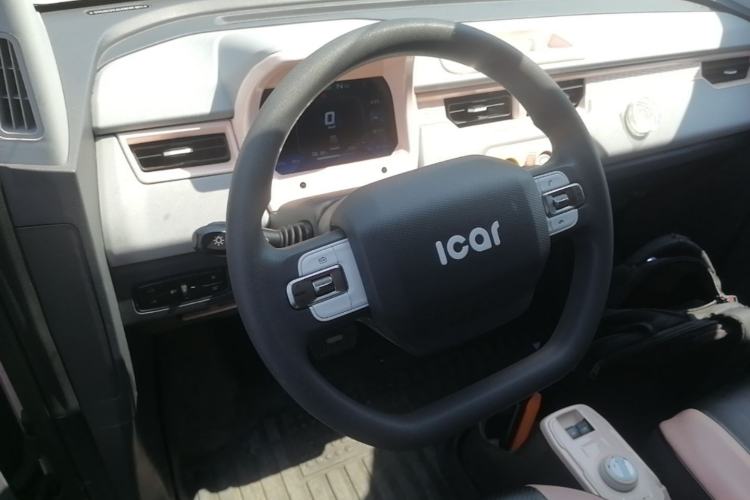 Used Chery QQ Ice Cream 2022 170km Sundae Phosphate Lithium-Ion Steering Wheel