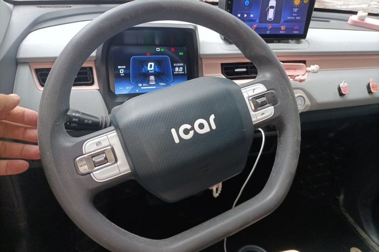Used Chery QQ Ice Cream 2022 170km Sundae Phosphate Lithium-Ion Steering Wheel