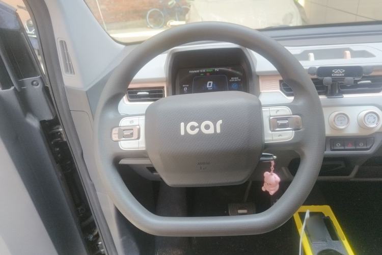 Used Chery QQ Ice Cream 2022 170km Sundae Phosphate Lithium-Ion Steering Wheel