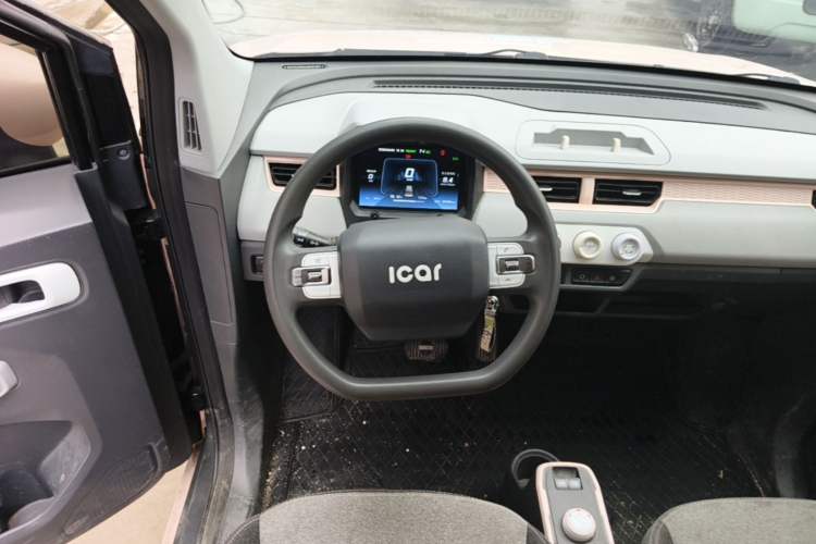Used Chery QQ Ice Cream 2022 170km Sundae Phosphate Lithium-Ion Steering Wheel