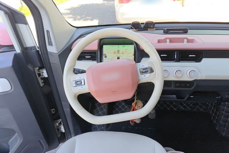 Used Chery QQ Ice Cream 2022 Taohuanxi Sweet Peach Edition Steering Wheel