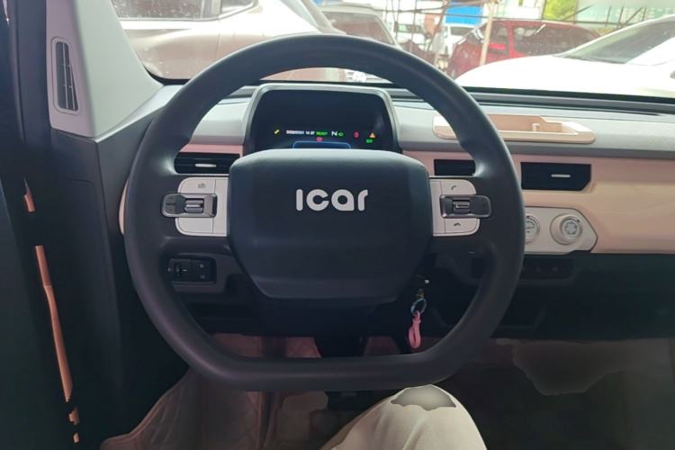 Used Chery QQ Ice Cream 2022 170km Sundae Phosphate Lithium-Ion Steering Wheel