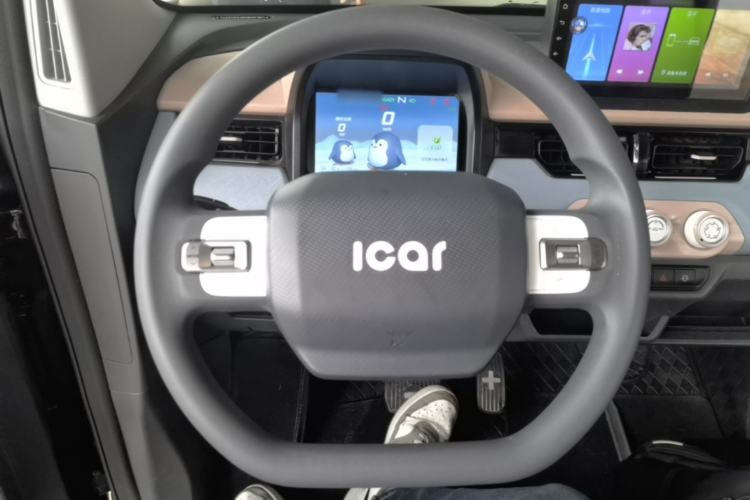 Used Chery QQ Ice Cream 2022 170km Sundae Phosphate Lithium-Ion Steering Wheel