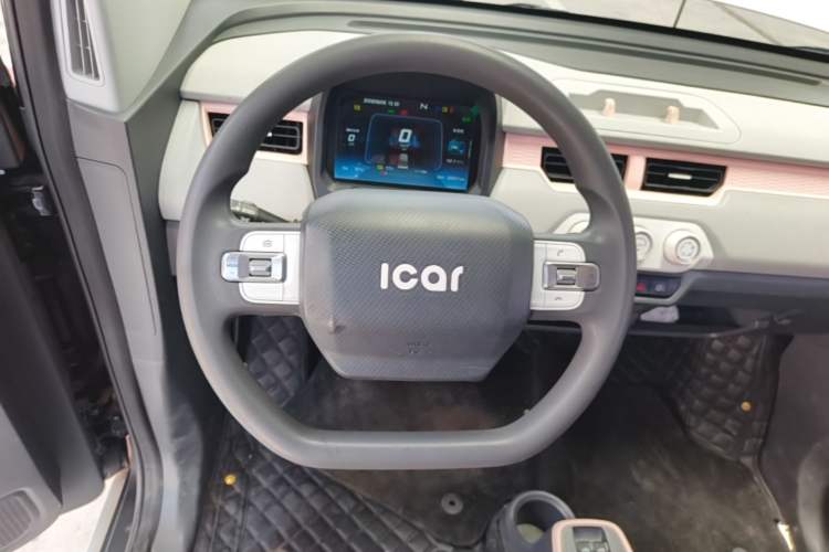 Used Chery QQ Ice Cream 2022 170km Sundae Phosphate Lithium-Ion Steering Wheel