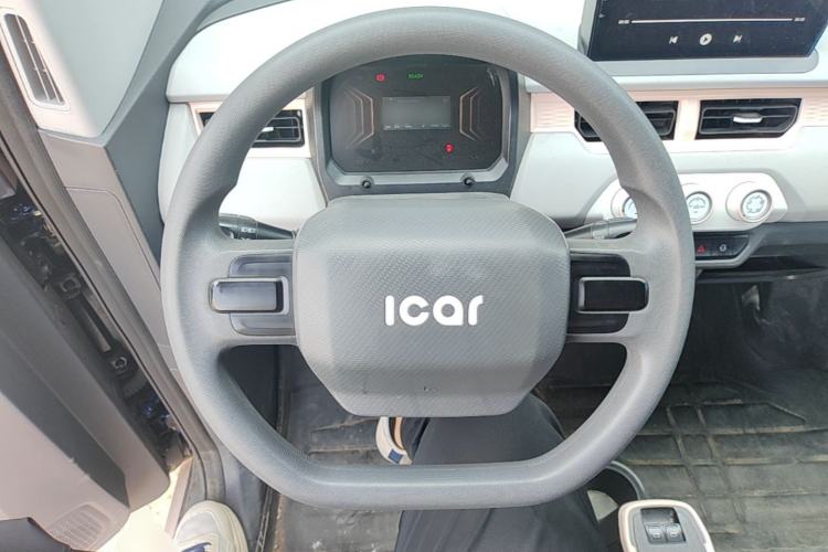 Used Chery QQ Ice Cream 2022 120km Milkshake Phosphate Lithium-Iron Steering Wheel
