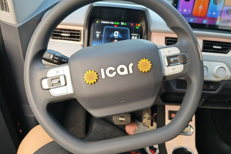 Used Chery QQ Ice Cream 2022 170km Sundae Phosphate Lithium-Ion Steering Wheel