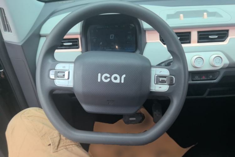 Used Chery QQ Ice Cream 2022 120km Conical Shape Lithium Iron Phosphate Steering Wheel